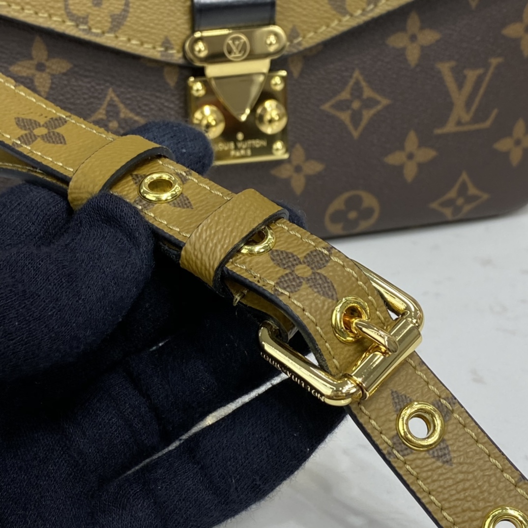 Louis Vuitton POCHETTE METIS Handbag Monogram Reverse M44876 